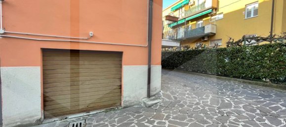 3 rooms Apartment in Casalecchio di Reno, Italy No. 22695 14