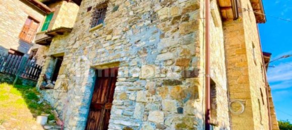 2 bedrooms House in Corte Brugnatella, Italy No. 347720 8