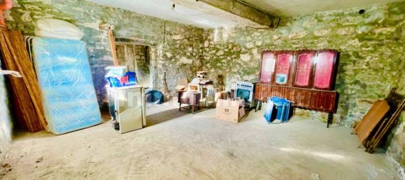 2 bedrooms House in Corte Brugnatella, Italy No. 347720 24