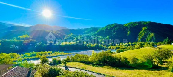 2 bedrooms House in Corte Brugnatella, Italy No. 347720 3