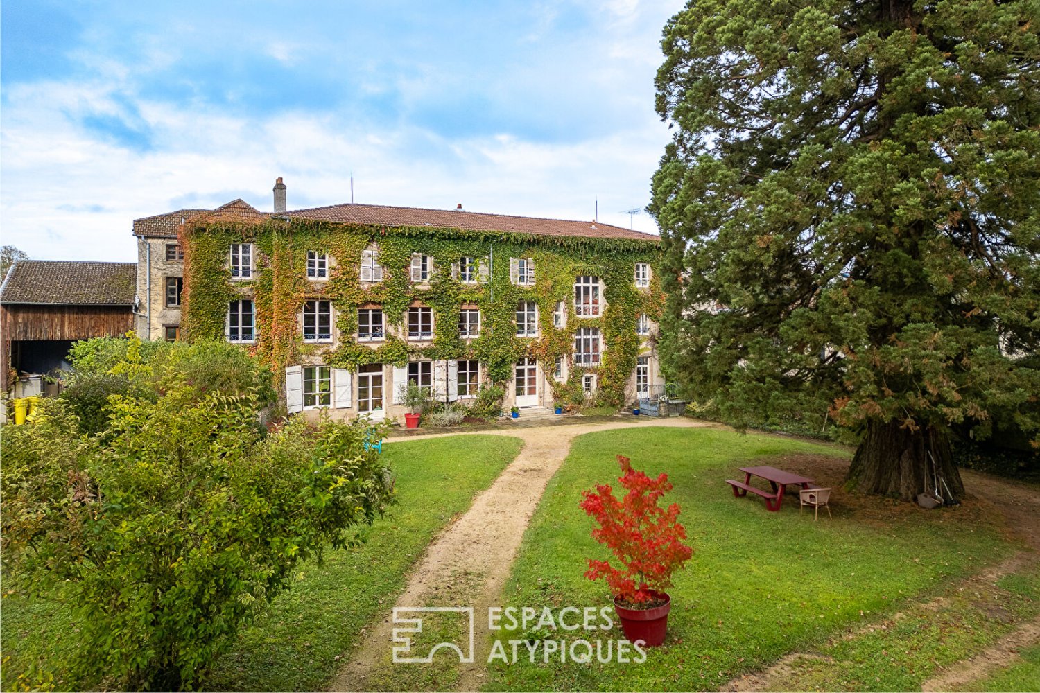 8 bedrooms Castles in Mirecourt, France No. 153185