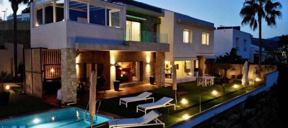 4 bedrooms House in Estepona, Spain No. 44446 14