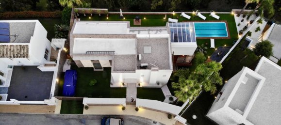 4 bedrooms House in Estepona, Spain No. 44446 4