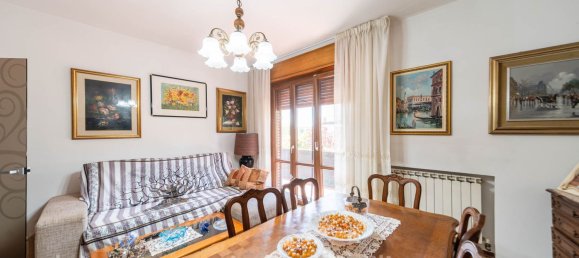 Apartamento de 4 dormitorios en Rimini, Italy No. 319341 3