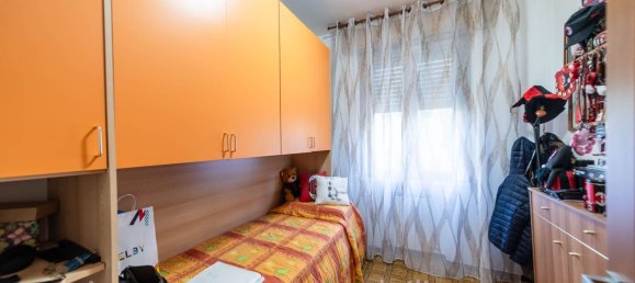 Apartamento de 4 dormitorios en Rimini, Italy No. 319341 14