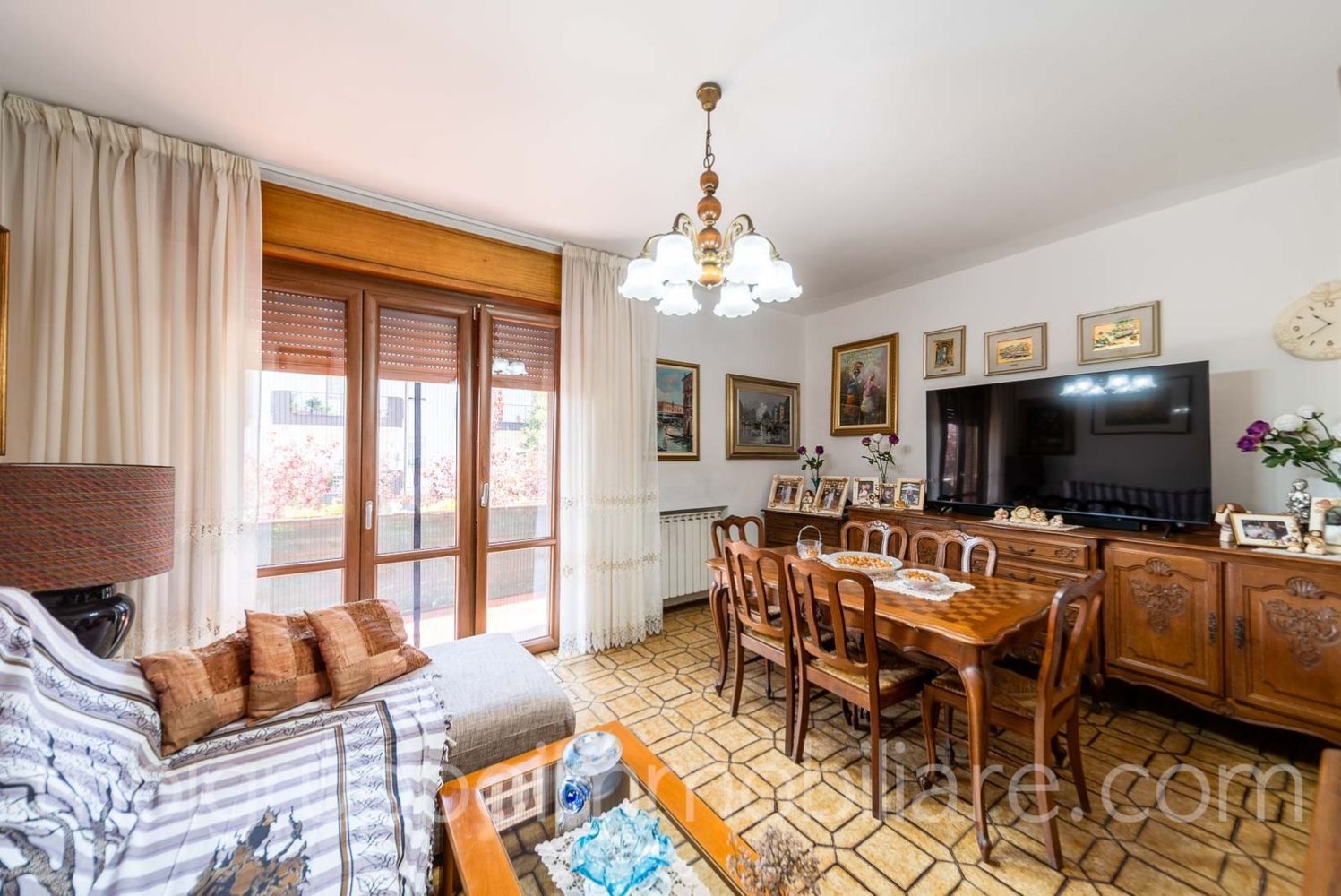 Apartamento de 4 dormitorios en Rimini, Italy No. 319341