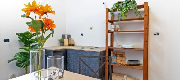 3 rooms Apartment in Lastra a Signa, Italy No. 50655 3