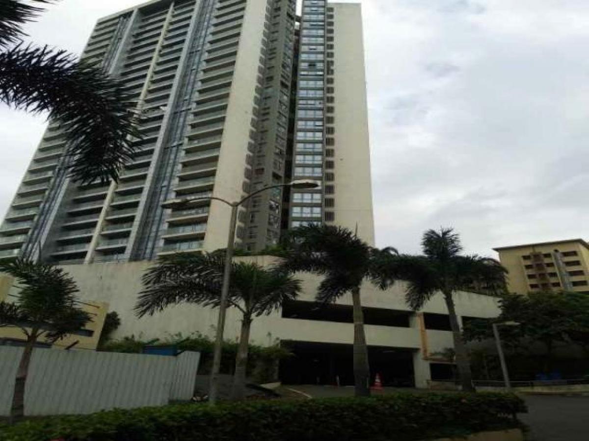 3 bedrooms House in Mumbai, India No. 51421