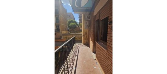 3 rooms Apartment in Monterotondo, Italy No. 285027 4