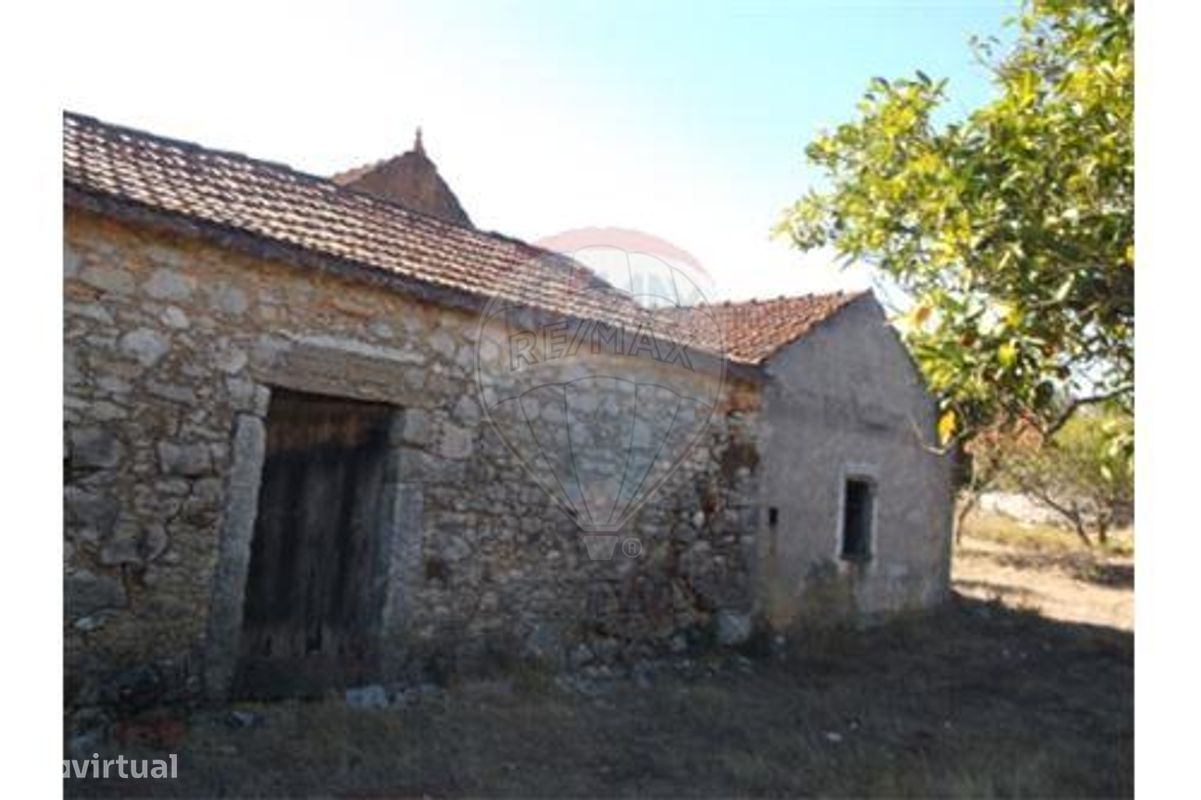 Casa de 3 dormitorios en Abiul, Portugal No. 25781