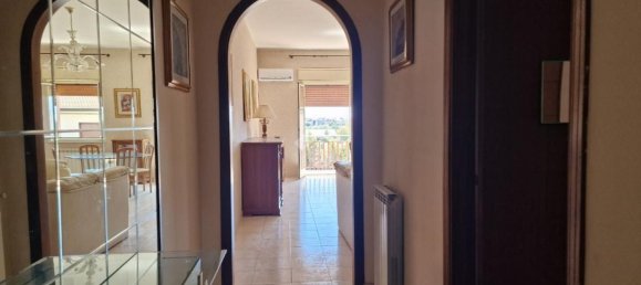 Apartamento T4 em Aci Sant'Antonio, Italy N.º 380781 7