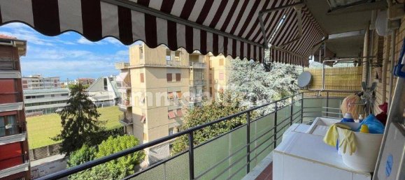 Apartamento T1 em Massa, Italy N.º 216049 3