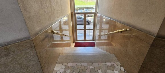 1 bedroom Apartment in Milan, Italy No. 360219 5