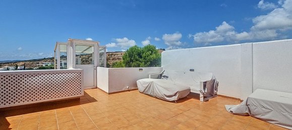 3 bedrooms Penthouse in Casares, Spain No. 184860 2