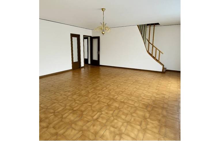 Квартира с 3 спальнями в Удине, Италия № 324882