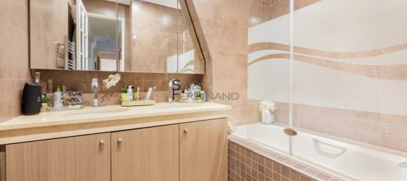 3 bedrooms Apartment in Neuilly-sur-Seine, France No. 291700 9