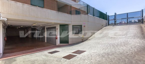 2-salle Appartement à Rome, Italy No. 12284 21