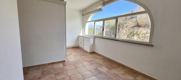 Apartamento de 3 habitaciónes en Olbia, Italy No. 237488 3