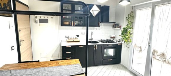 2 rooms Apartment in Fiumicino, Italy No. 9610 3