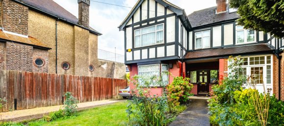 4 bedrooms Commercial property in London, United Kingdom No. 14203 21