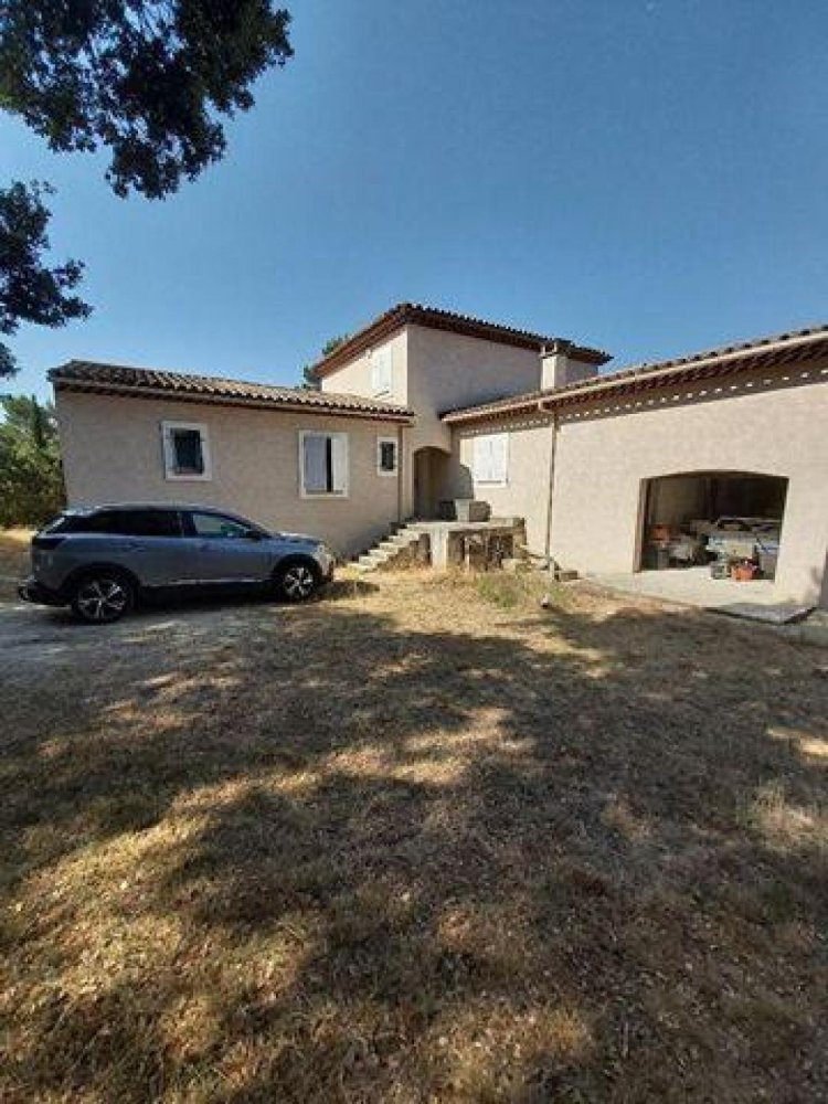 Casa T3 em Flassans-sur-Issole, France N.º 26689
