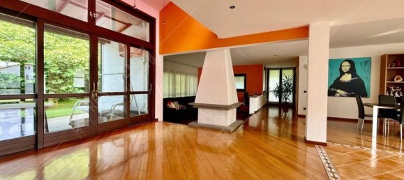 Villa de 5 habitaciónes en Uboldo, Italy No. 336404 6