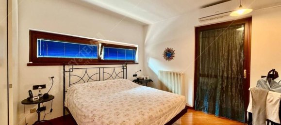 Villa de 5 habitaciónes en Uboldo, Italy No. 336404 13