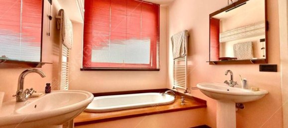 Villa de 5 habitaciónes en Uboldo, Italy No. 336404 15