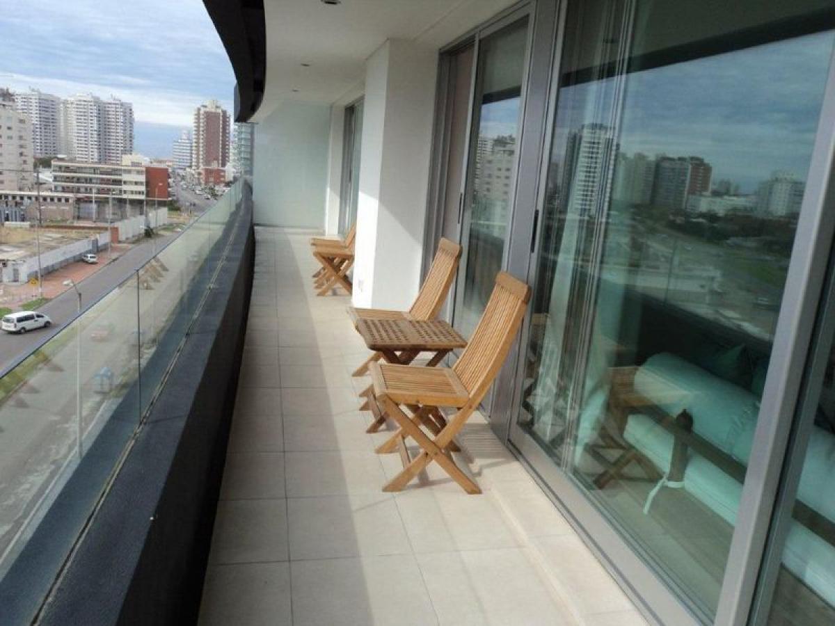 3 bedrooms Apartment in Maldonado, Uruguay No. 11367