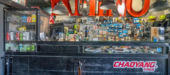 213m² Office in Fuengirola, Spain No. 184046 18