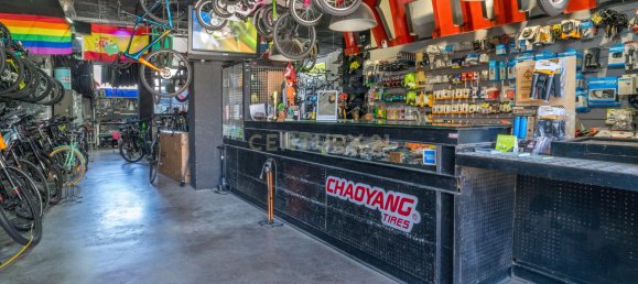 213m² Office in Fuengirola, Spain No. 184046 15