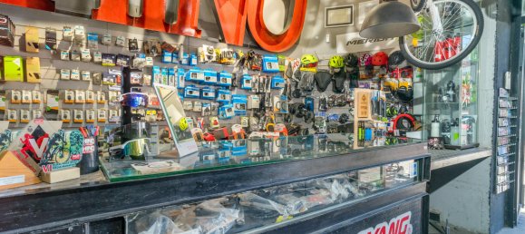 213m² Office in Fuengirola, Spain No. 184046 26