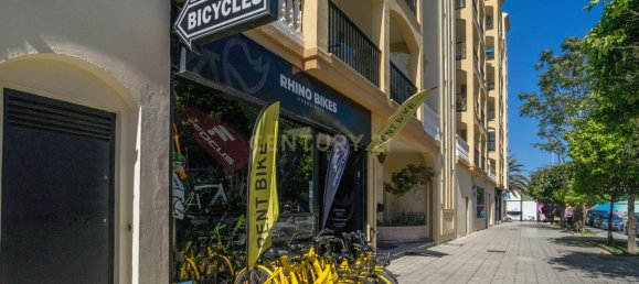 213m² Office in Fuengirola, Spain No. 184046 6