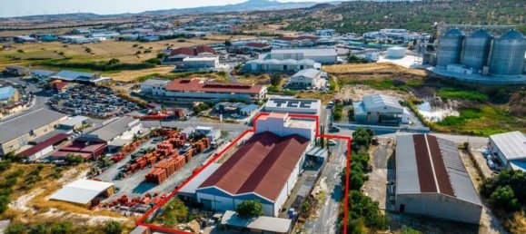 1308m² Commercial property in Larnaca, Cyprus No. 24467 4