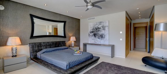 5 bedrooms Villa in Marbella, Spain No. 84154 50