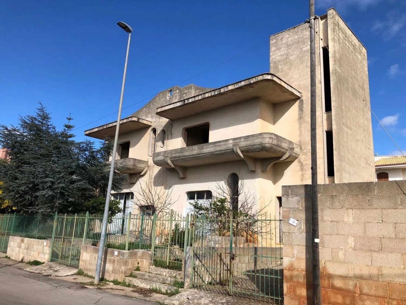 6 chambres Maison à Salve, Italy No. 345846