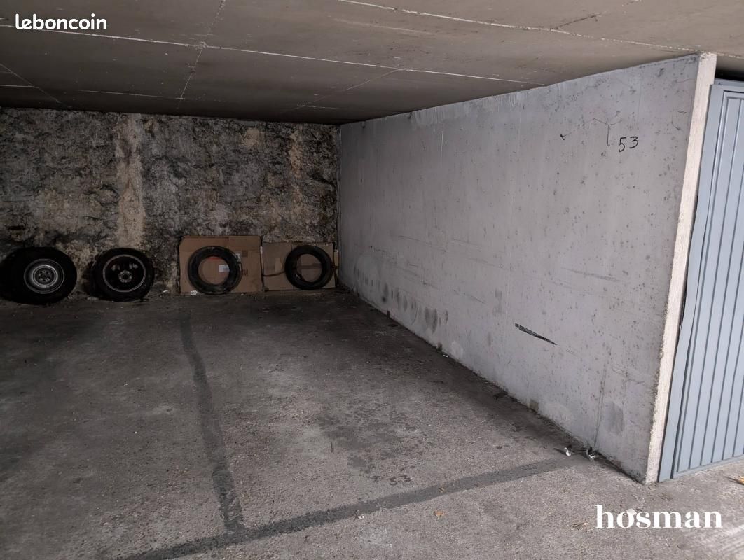 10m² Parking in Paris, France No. 140065
