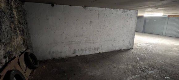 10m² Parking in Paris, France No. 140065 3