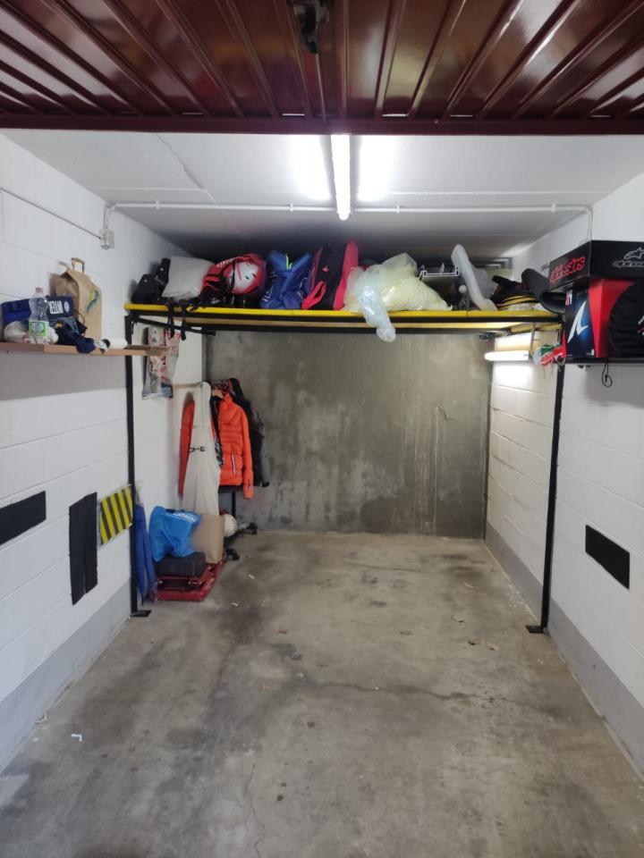 14m² Garage in Buccinasco, Italy No. 24441