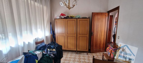 Дом с 4 комнатами в Каве, Италия № 47724 16