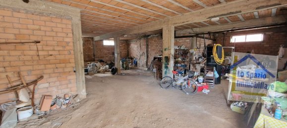 Дом с 4 комнатами в Каве, Италия № 47724 3