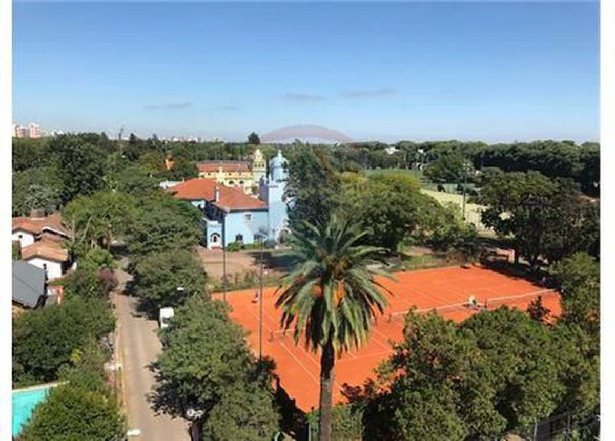 3 bedrooms Apartment in San Isidro, Argentina No. 20975