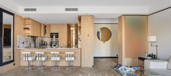 2 bedrooms Apartment in Paris, France No. 137592 4