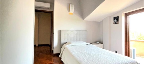 7-salle Villa à Guidonia Montecelio, Italy No. 4761 34