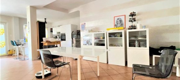 7-salle Villa à Guidonia Montecelio, Italy No. 4761 57