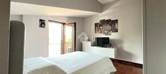 7-salle Villa à Guidonia Montecelio, Italy No. 4761 50