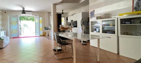 7-salle Villa à Guidonia Montecelio, Italy No. 4761 60