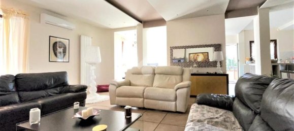 7-salle Villa à Guidonia Montecelio, Italy No. 4761 29