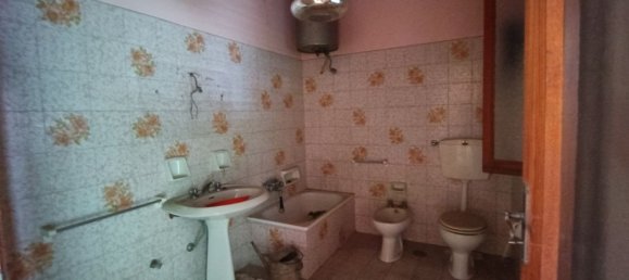 Casa de 6 habitaciónes en Corneliano d'Alba, Italy No. 147947 6