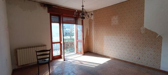 Casa de 6 habitaciónes en Corneliano d'Alba, Italy No. 147947 7